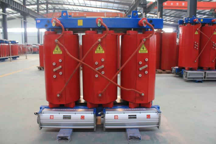 一般北京創(chuàng)聯(lián)匯通電氣全鋁的干式變壓器800kva價(jià)格是33900元，全銅的800kva干式變壓器價(jià)格是65000元。